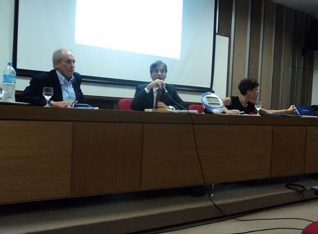 Mesa Redonda Tarde